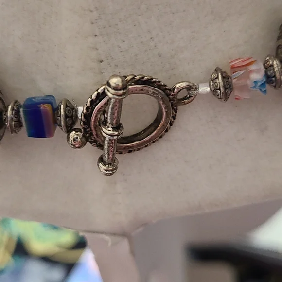 Hand crafted necklace - Picture 3 of 3